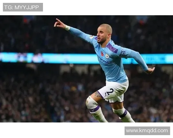 足球明星高清皮肤图片欣赏与解析展现他们的魅力与风采